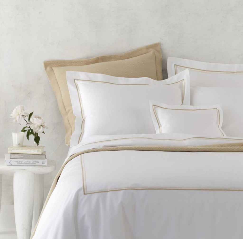 Matouk Essex King Sheet Set/Duvet/2 Xtra Cases/Wht Champagne/MSRP 855.00/7 Items0