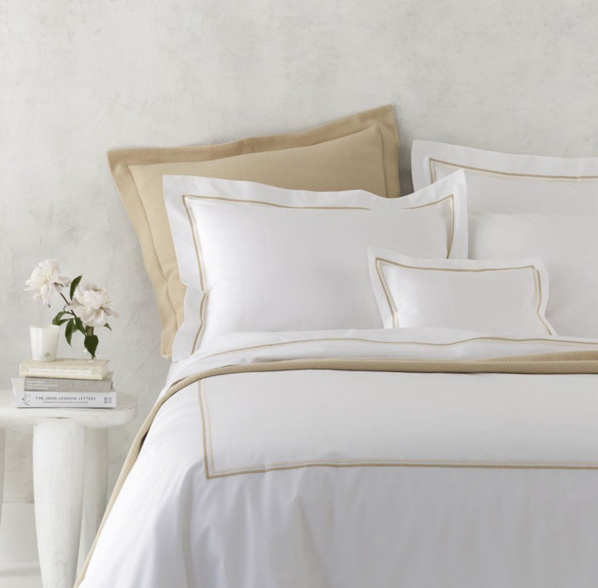 Matouk Essex King Sheet Set/Duvet/2 Xtra Cases/Wht Champagne/MSRP 855.00/7 Items0