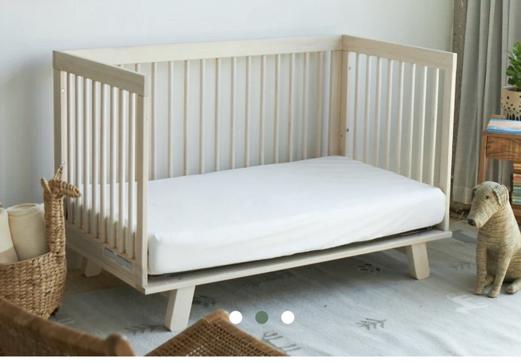 Avocado Organic Cotton Crib Sheet, Crib Size, White Solid Color1