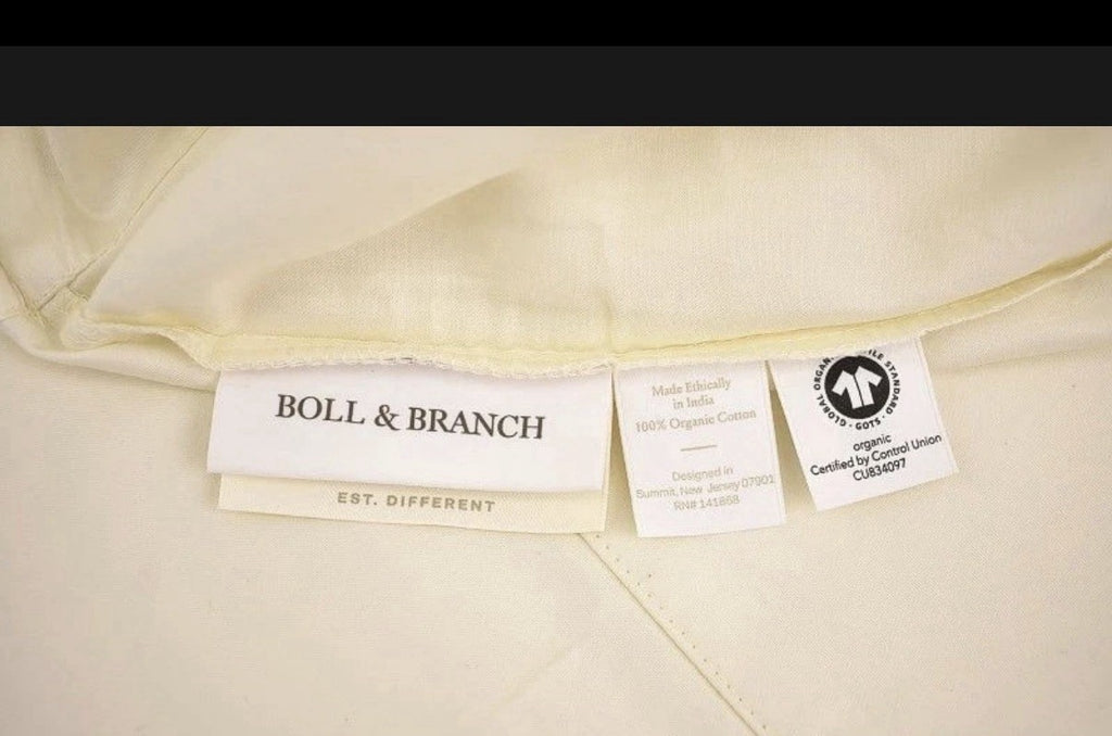 Boll & Branch Signature Hemmed Organic Cotton STANDARD Pillowcases Cream2